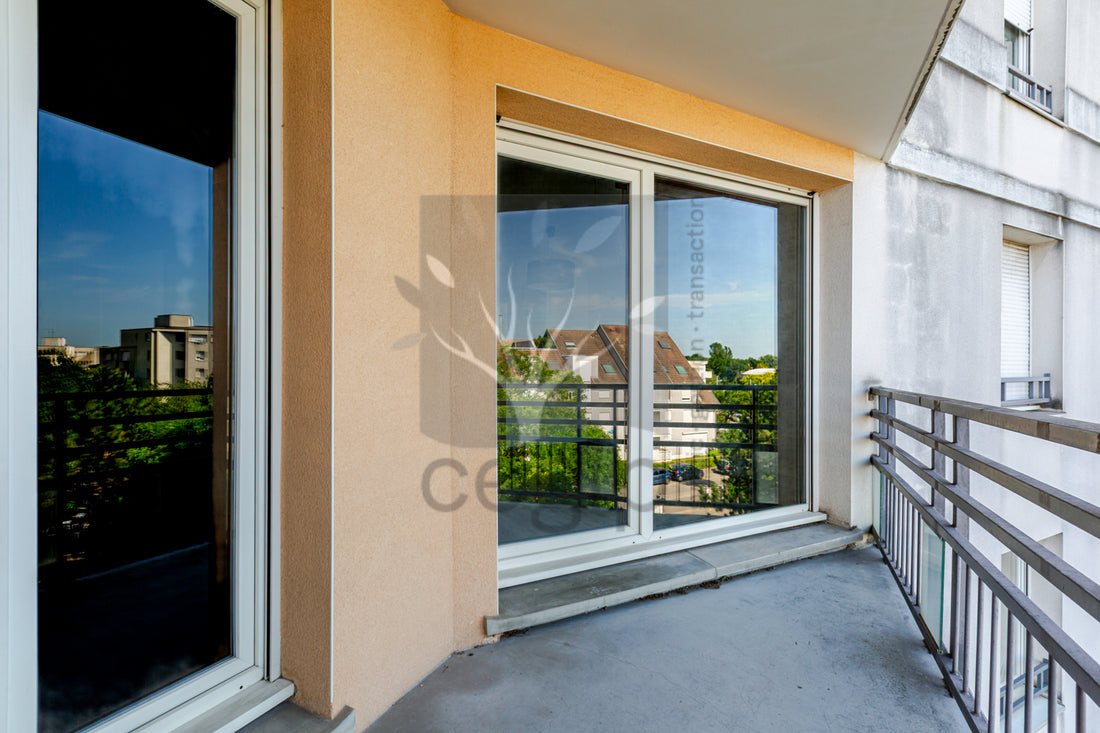 Strasbourg, quartier Poterie - deux pièces avec terrasse avec garage fermé et sécurisé
